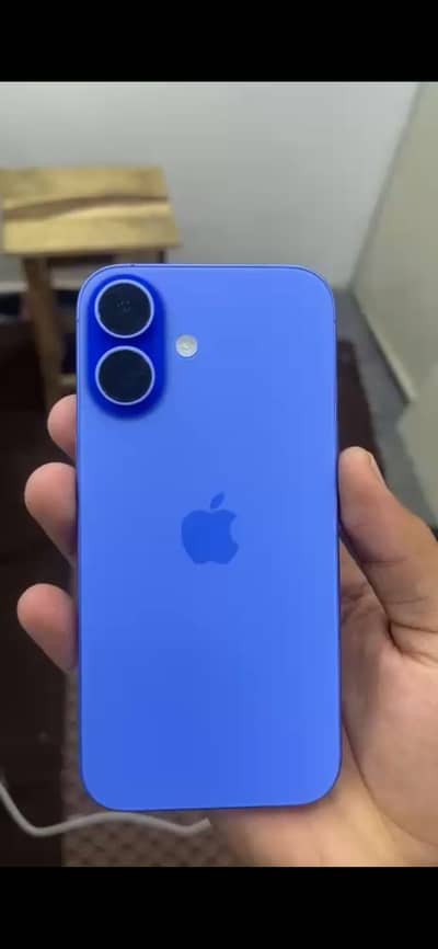 i phone 16 water pack