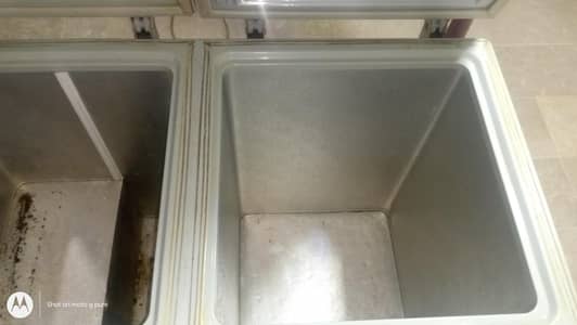 candy company de freezer urgent selling