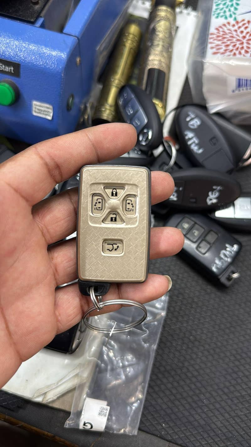 key maker/car Smart key remote/locksmith/lock maker 5