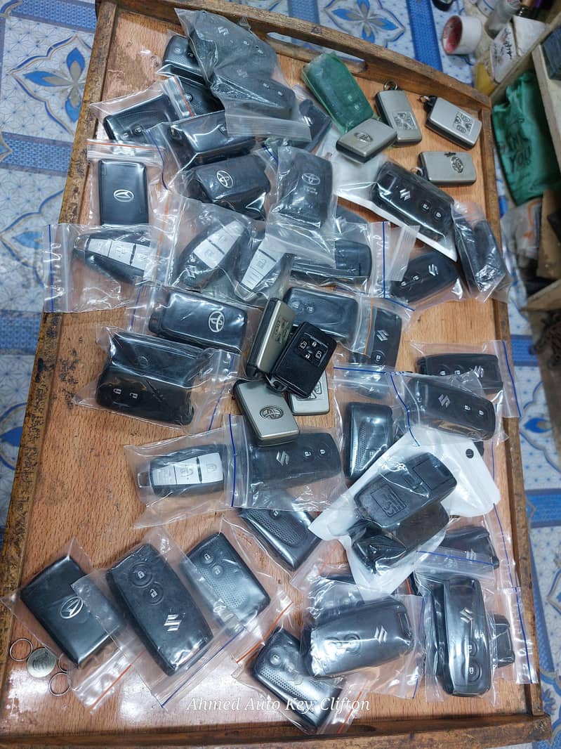key maker/car Smart key remote/locksmith/lock maker 17