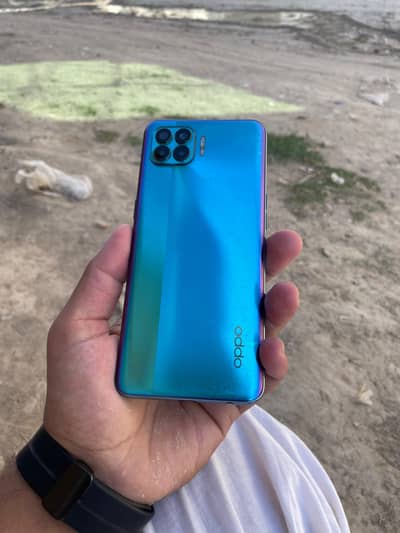 Oppo F17 pro without box used ma ha 10/8 ha