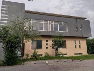 I-11 9000 Sqft Plaza with Big Parking