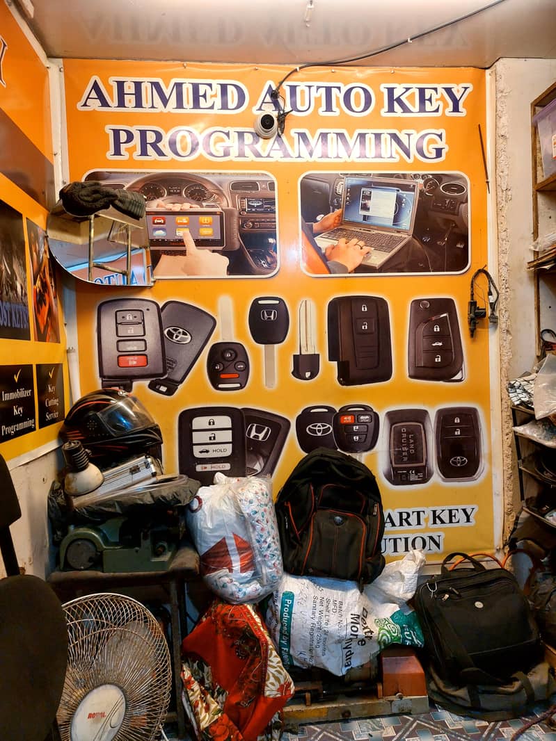 key maker/lock maker/car remote key programming/locksmith 13