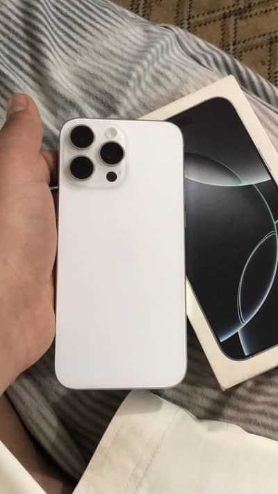 Iphone 16 pro max jv