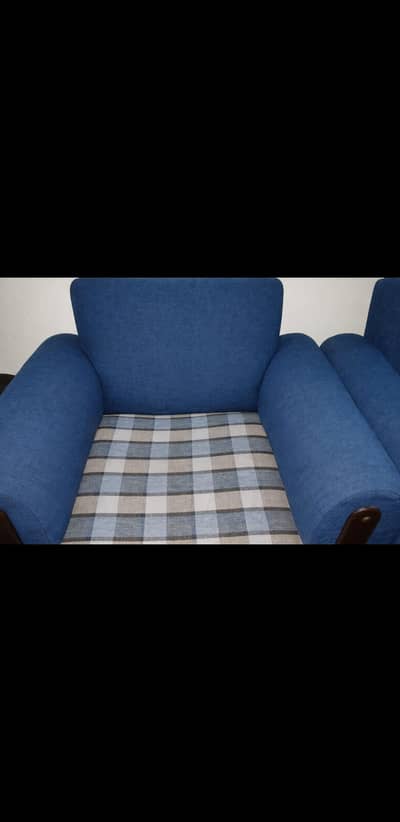 Comfortable and stylish 7 seater sofa