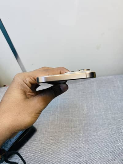 I phone 16 factory unlocked 256gb