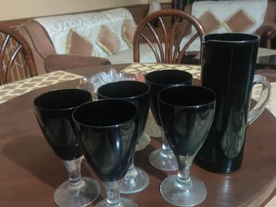Beautiful and elegant high quality Black water set