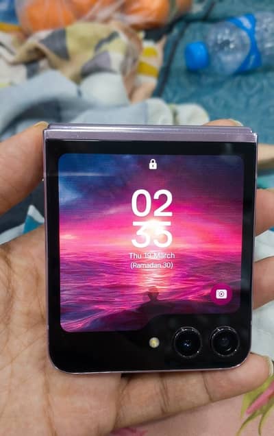 Z Flip 5 Samsung Mobile 512 GB Mobile for sale