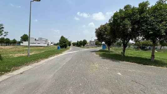 PLOT NO 856 FOR SALE IN J BLOCK BAHRIA ORCHARD PHASE 02.