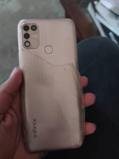 Infinix hot 11 play 4/64