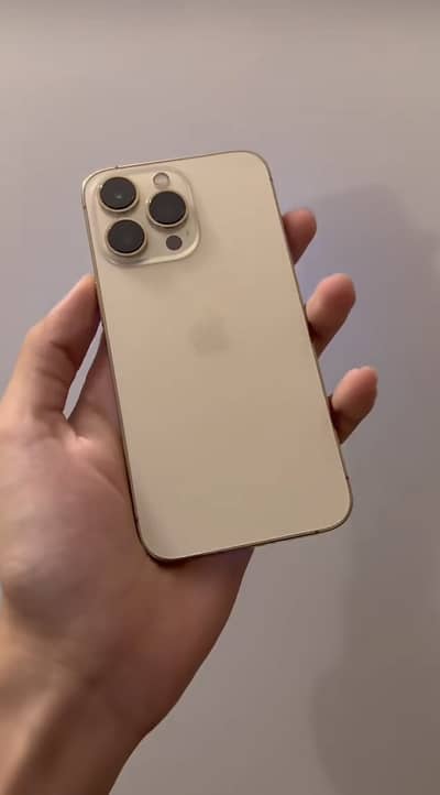 I phone 13 pro gold original 128 GB- 96 Battery  Water pack