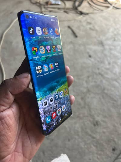 Motorola Edge plus non pta