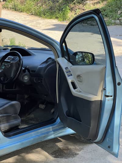 Toyta vitz automatic alloyRim 2006/09