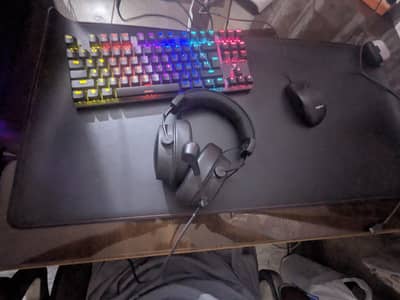 Hyper x cloud alpha S /  desk mat