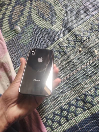 I phone XS non pta factory unlocke 64gb totally original