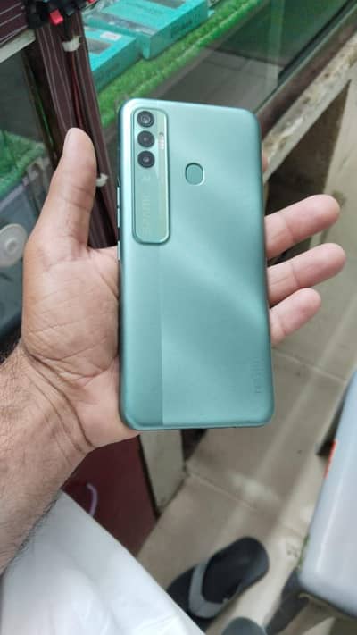 Techno spark 7 pro mobile phone with BOX