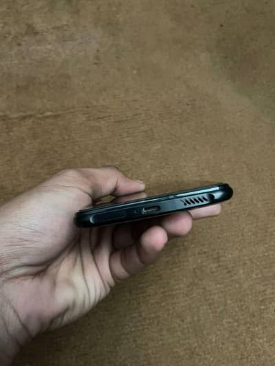 10by1by0 45 days usedonly box original charger165 watt .  sath ma ha