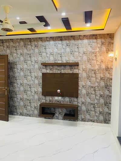 5 Marla A Q kHAN School Pas Uper Portion in Gulraiz near Bahria Town