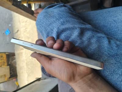 new phone ha 10din Chala ha