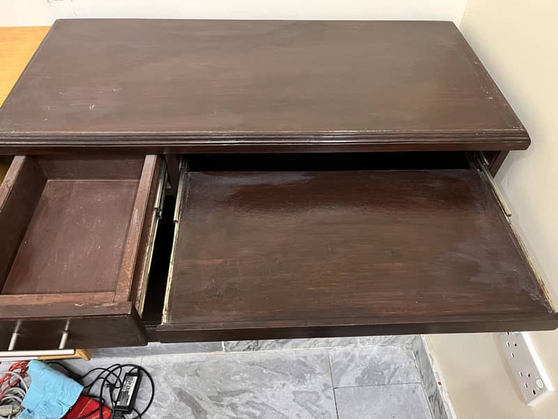 Solid Chinioti Wood Computer Table – Strong & Spacious 5