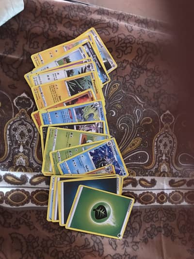 POKÉMON CARDS