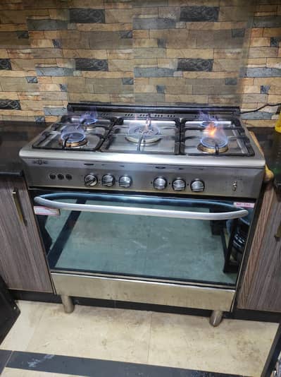 NASGAS Five Burner and Grill Ovan