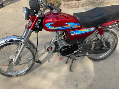 bike full ok ha koi kam ni ha engine ma Baki petrol average b achi. . .