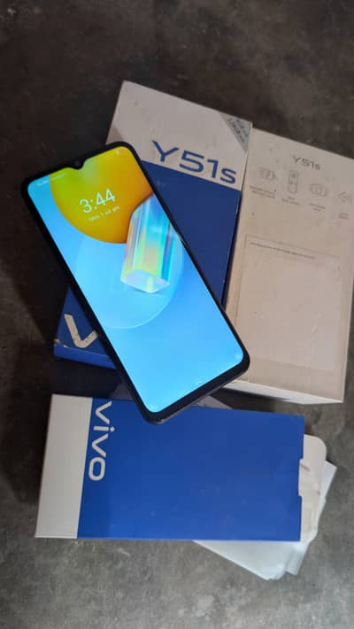 VIVO Y51S (8/128) Approved Duel sim With box "Panel changed"