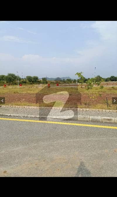 Bahria enclave islamabad sector C2 10 Marla Possesionable plot for sale at prime location