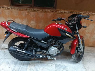 YAMAHA YBR 125