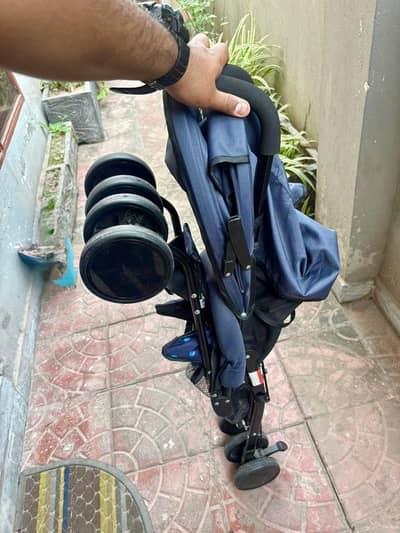 Tinnies baby stroller