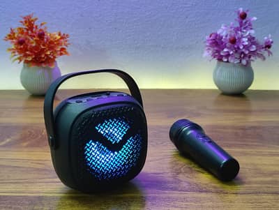 Voice Changer Microphone With Wireless Speaker