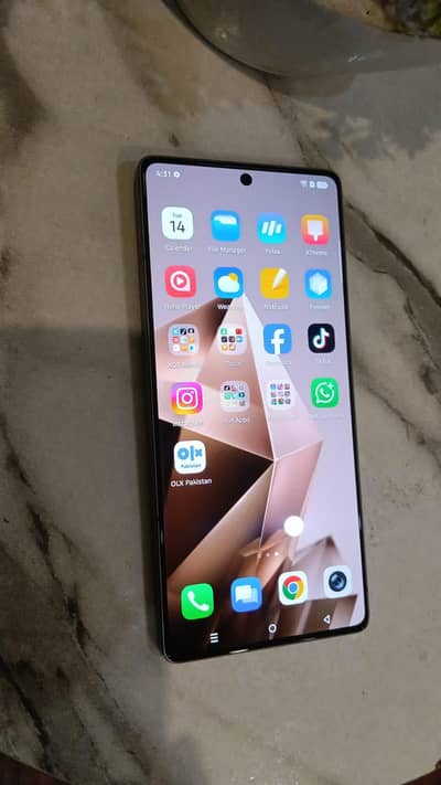 note 50 with box charge