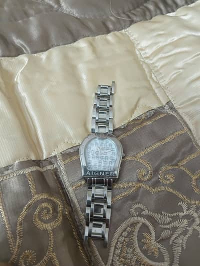 Stylish Aigner Verona Design Watch for Sale – Working Perfect