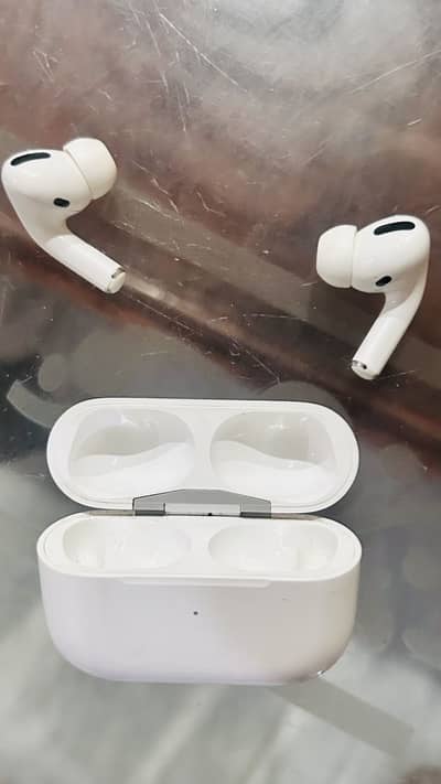 Apple AirPods Pro (1st gen) original | like new condition|