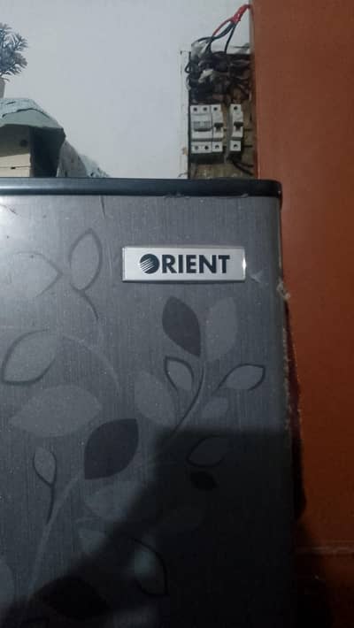 orient refrigerator medium size with excellent condition