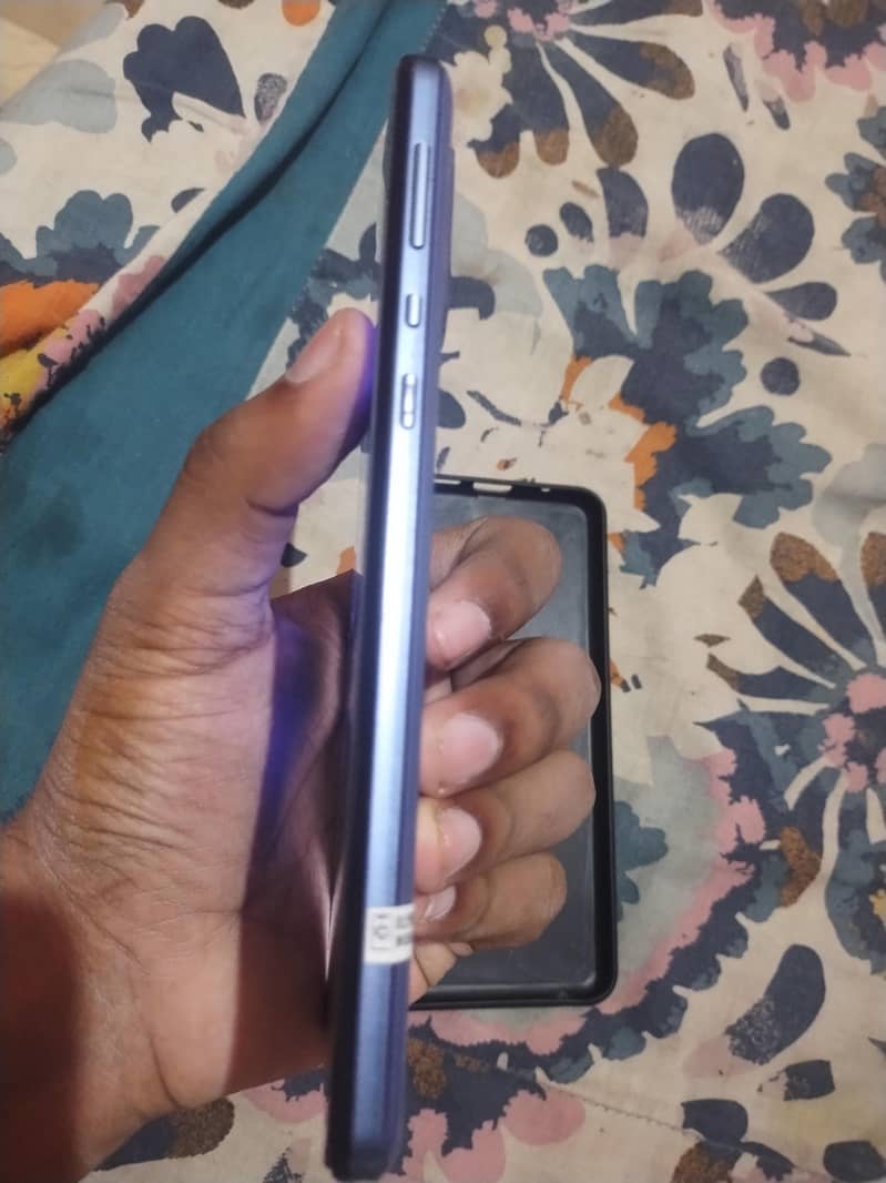 SHARP AQUAS 5G BASIC 4