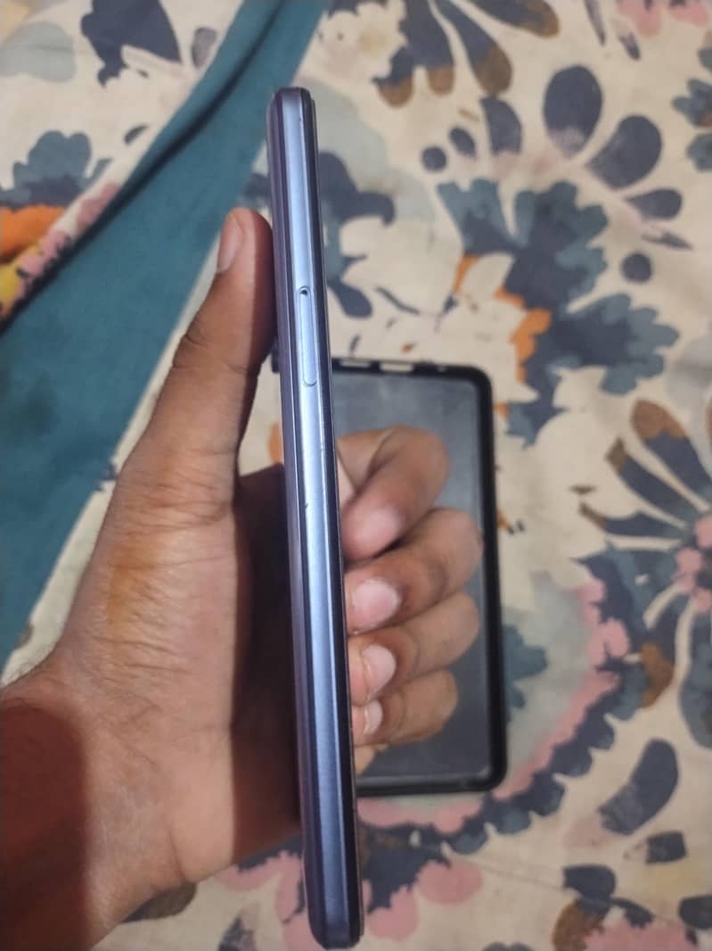 SHARP AQUAS 5G BASIC  EXCHANGE POSSIBLE 2