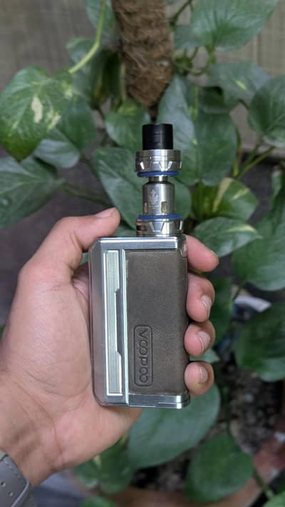 drag 3 vape 177w beast device . all working. with two tanks
