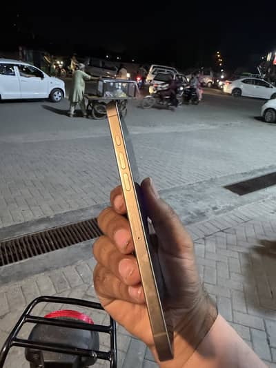 iPhone 16 pro max 10/10 256 jb