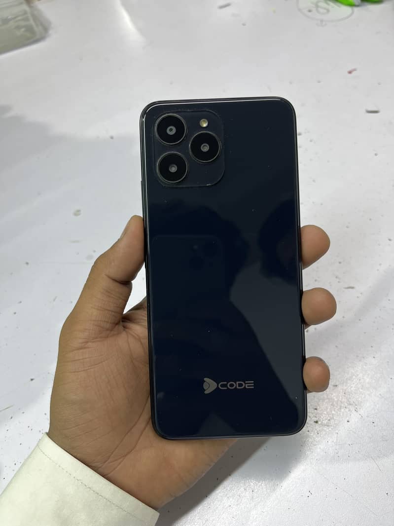 Dcode 3 pro  4/256gb 0