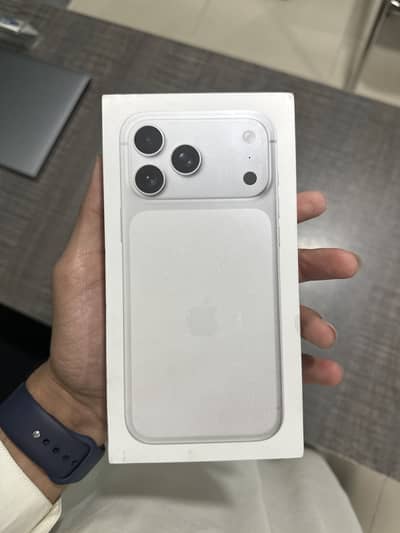 Iphone 17 pro max silver jv