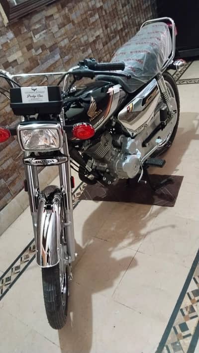 125 salaf start 100 kelo miter drive leya he bs 10/10 cndition new ha