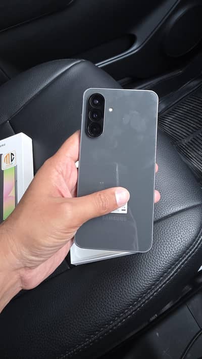 Samsung A56 5g 8/256 Warranty