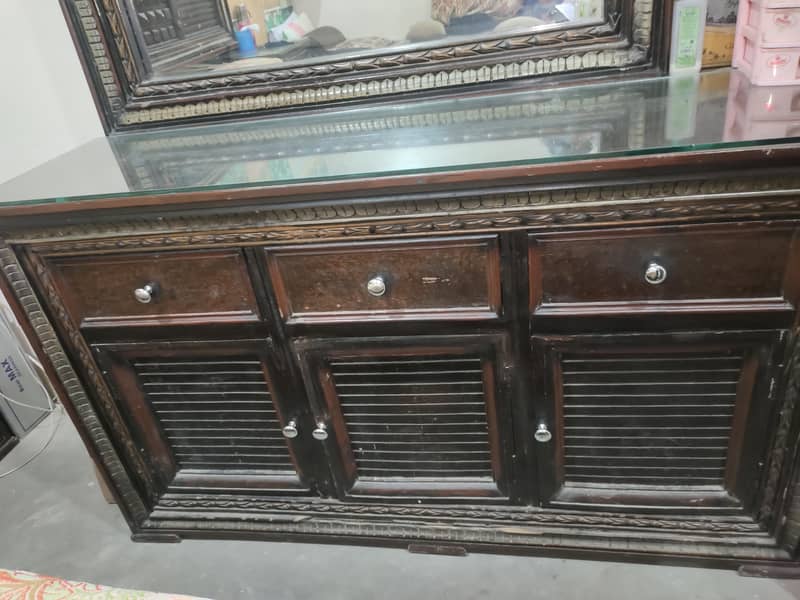 Bed with Side Table,  Dressing Table 4