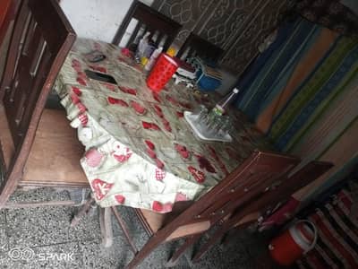 6 seats dining table