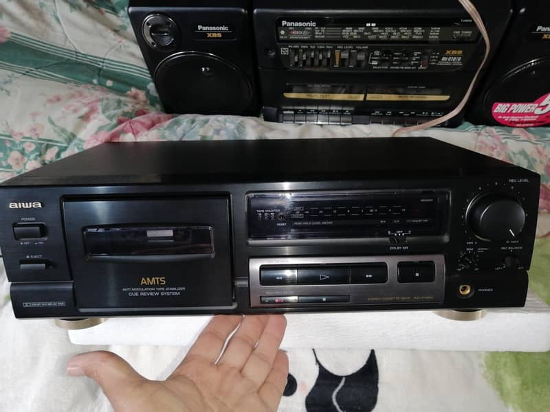 AIWA CASSETTE DECK/PLAYER 0