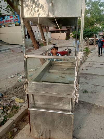Fries and burger cart