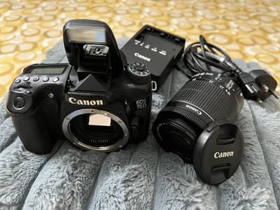 70 D Canon DSLR Camera