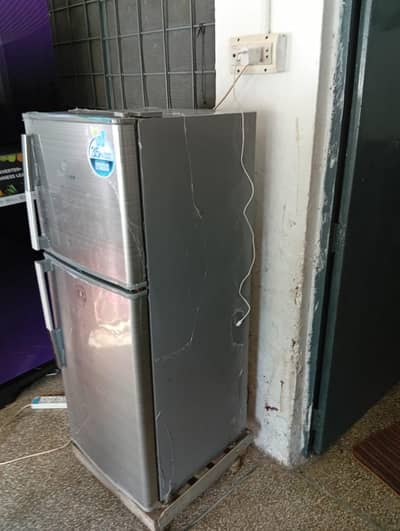 2021 Model Dowlance Refrigerator medium size
